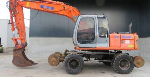 Hitachi EX165W Wheel Excavator 2002